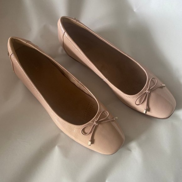 Clarks Women's Ballerina Flats Size 8.5 with cushion insole and heel pad - Picture 5 of 10